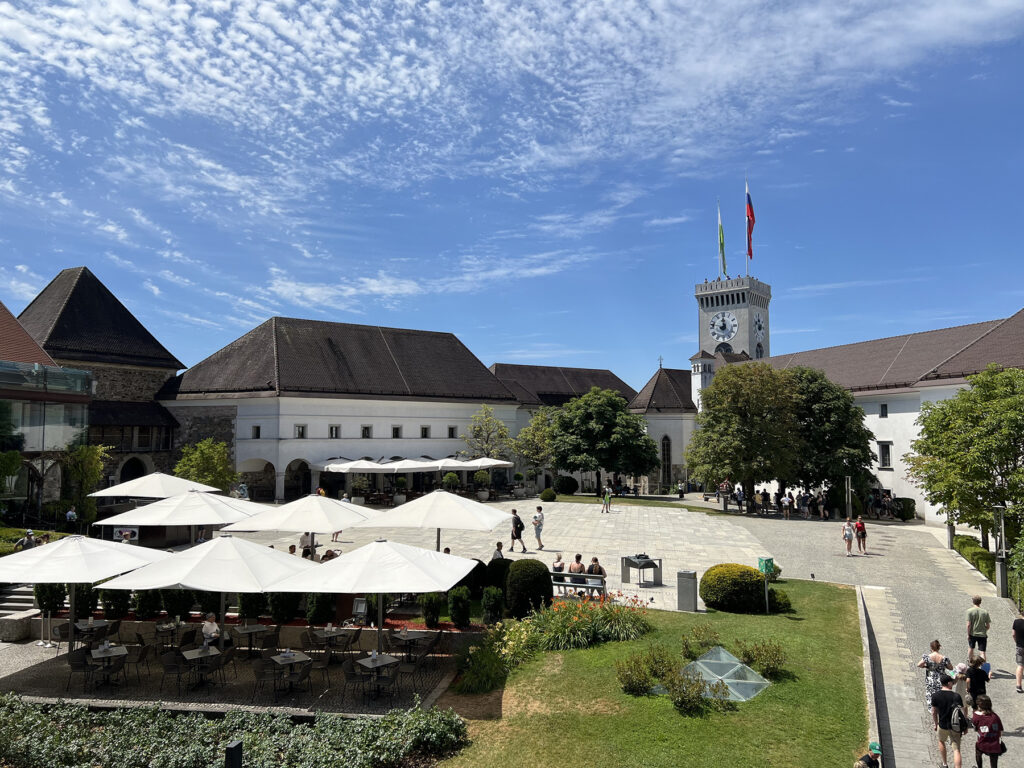AcristaCafe-travel-Slovenia-Ljubljana-Castle