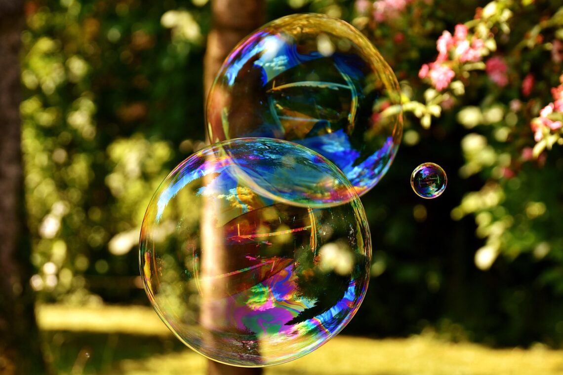 soap bubbles in a summer day -Image by Alexa from Pixabay